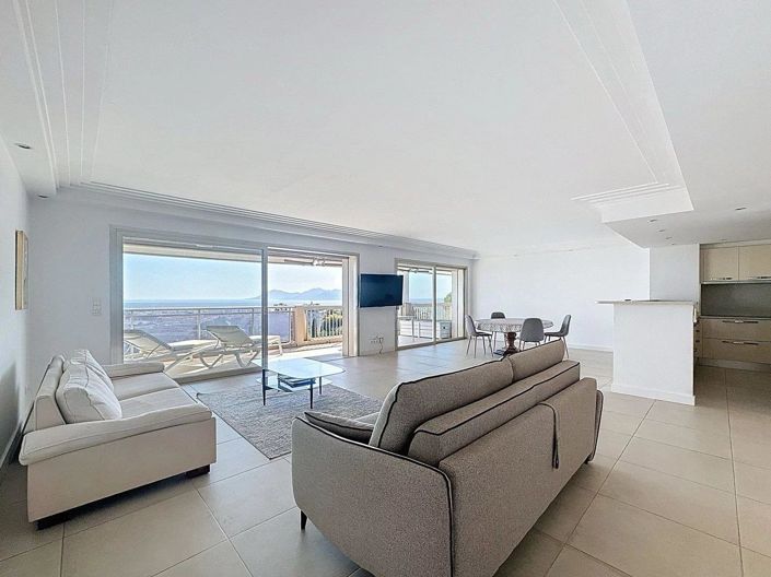 Image No.1-3 Bed Apartment for sale