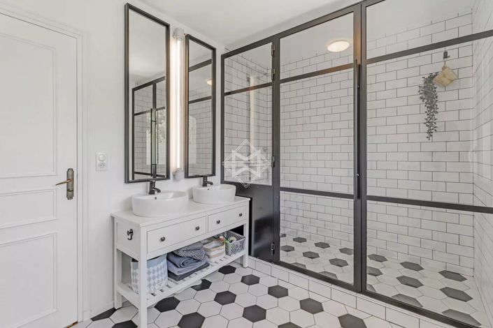 Image No.14-5 Bed House for sale