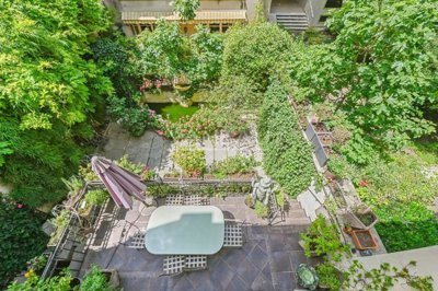 1 - Paris, House