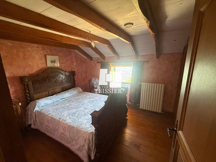 Image No.7-4 Bed House for sale