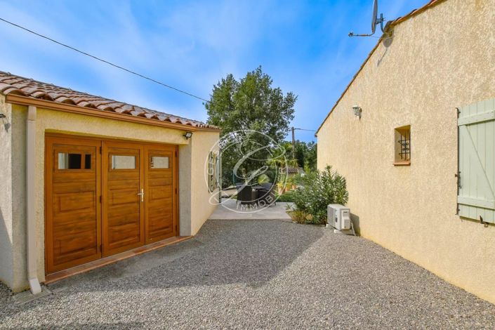 Image No.24-3 Bed House for sale