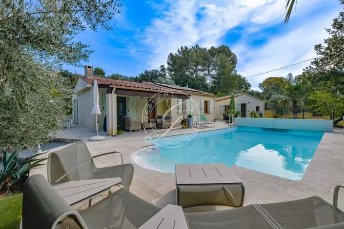 Image No.26-3 Bed House for sale