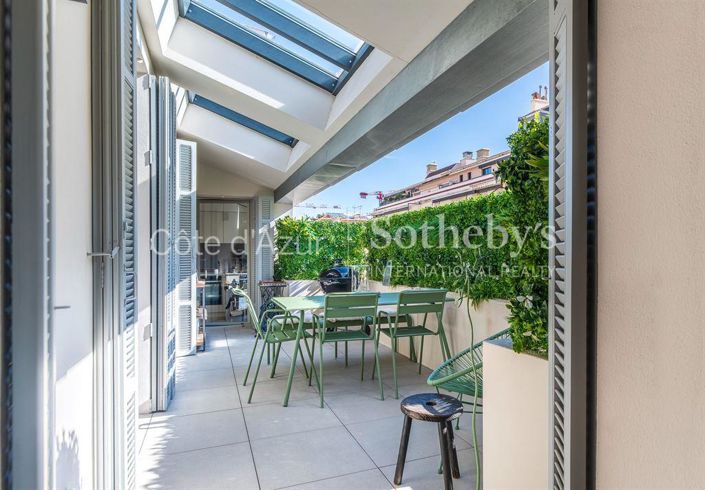 Image No.1-4 Bed Apartment for sale