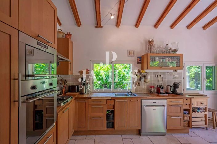 Image No.4-5 Bed House for sale