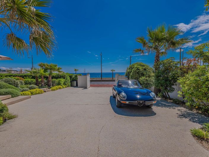 Image No.16-4 Bed House for sale