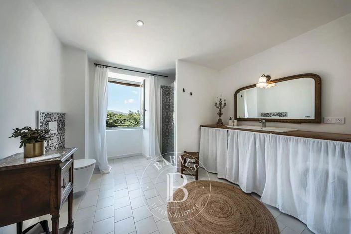 Image No.11-Maison de 7 chambres à vendre à Saint-Florent