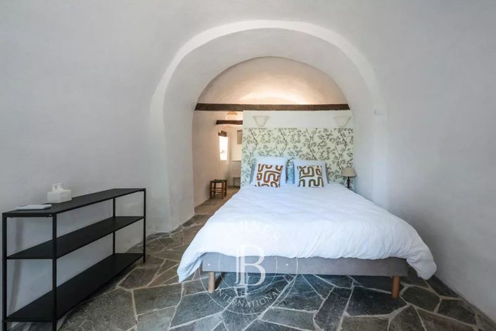 Image No.14-Maison de 7 chambres à vendre à Saint-Florent