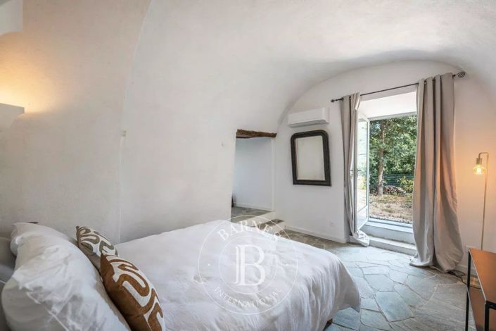 Image No.17-Maison de 7 chambres à vendre à Saint-Florent