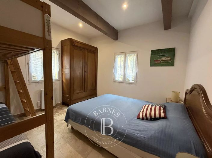 Image No.11-4 Bed House for sale