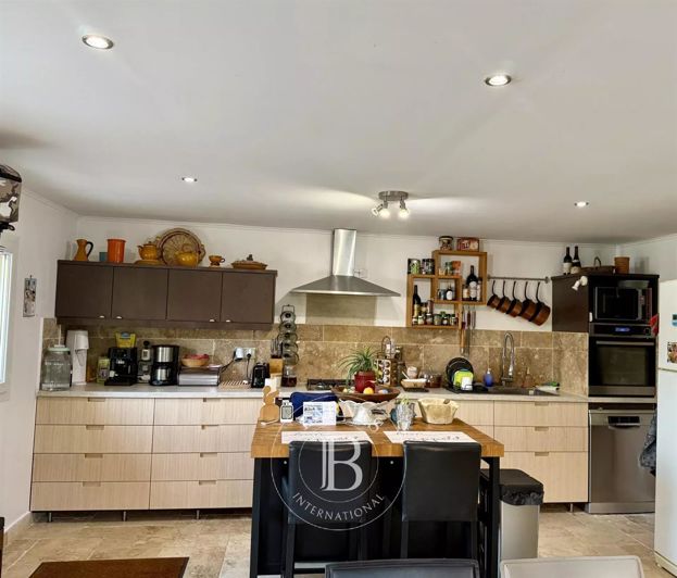 Image No.5-4 Bed House for sale