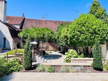 1 - Arnay-le-Duc, Maison