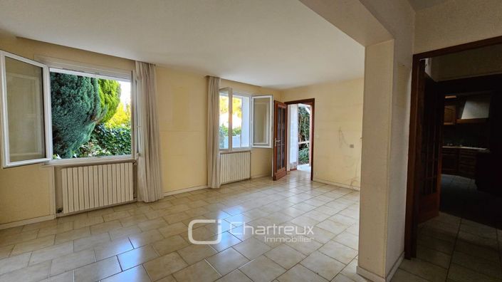 Image No.2-7 Bed House for sale