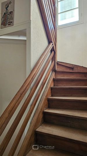 Image No.4-7 Bed House for sale