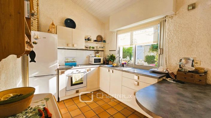 Image No.4-2 Bed House for sale