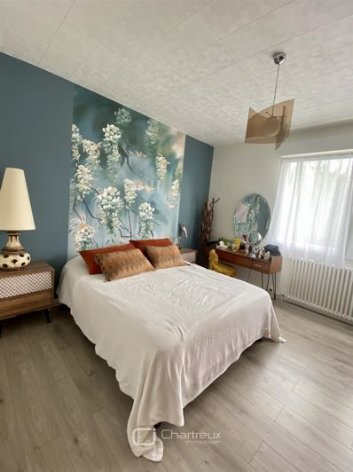 Image No.11-5 Bed House for sale