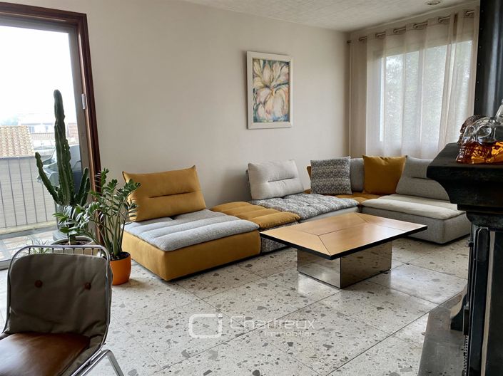 Image No.4-5 Bed House for sale