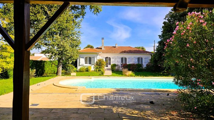 Image No.1-4 Bed House for sale