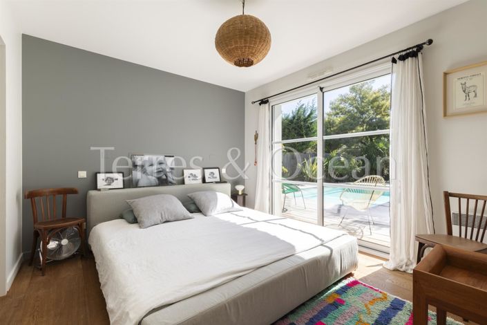 Image No.12-4 Bed House for sale