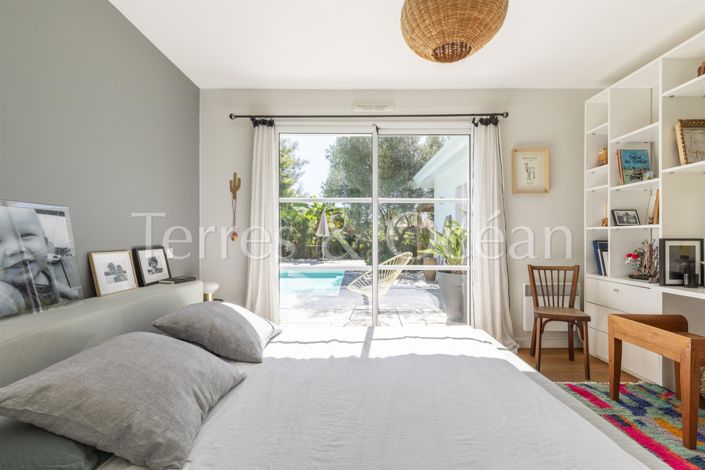 Image No.13-4 Bed House for sale