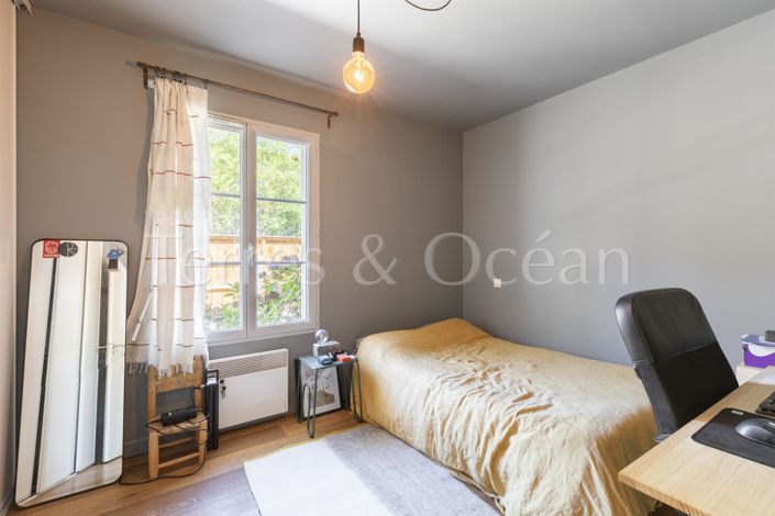 Image No.14-4 Bed House for sale