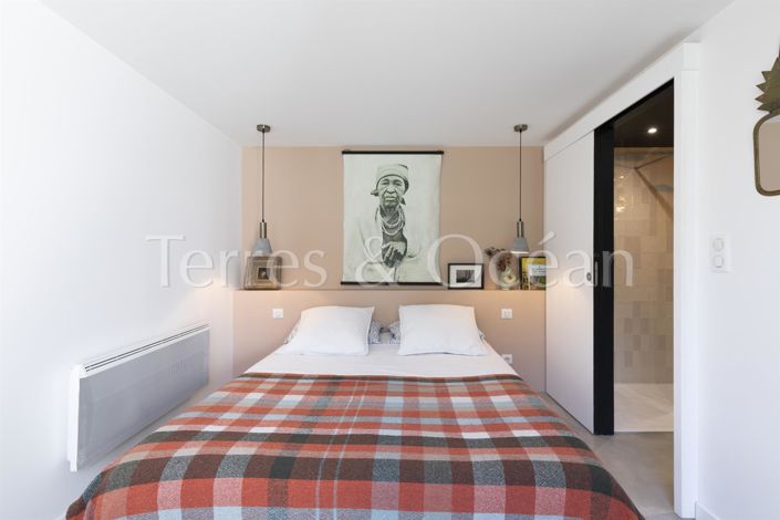 Image No.17-4 Bed House for sale