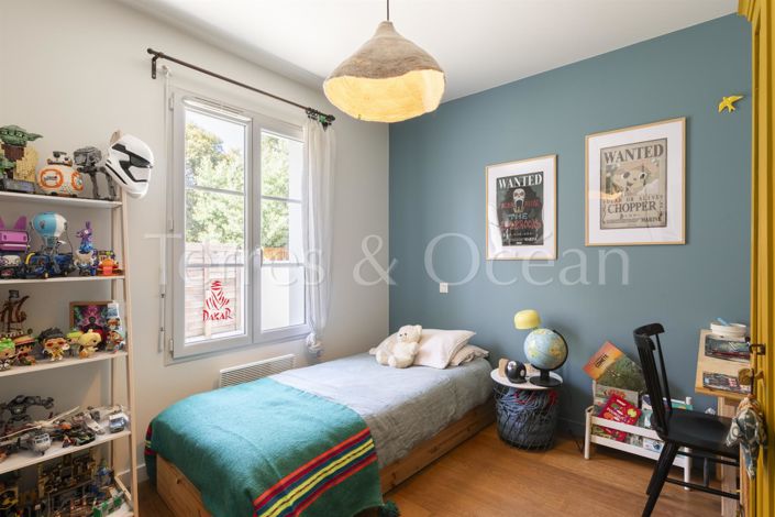 Image No.20-4 Bed House for sale