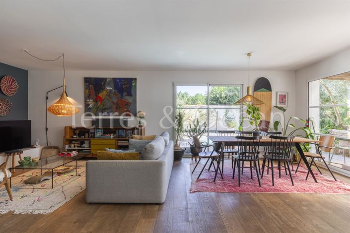 Image No.6-4 Bed House for sale