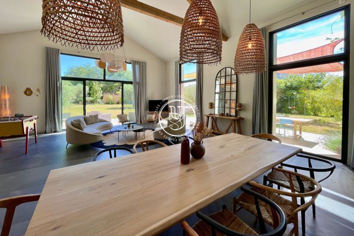 Image No.5-6 Bed House for sale