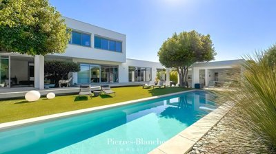 1 - Herault, House