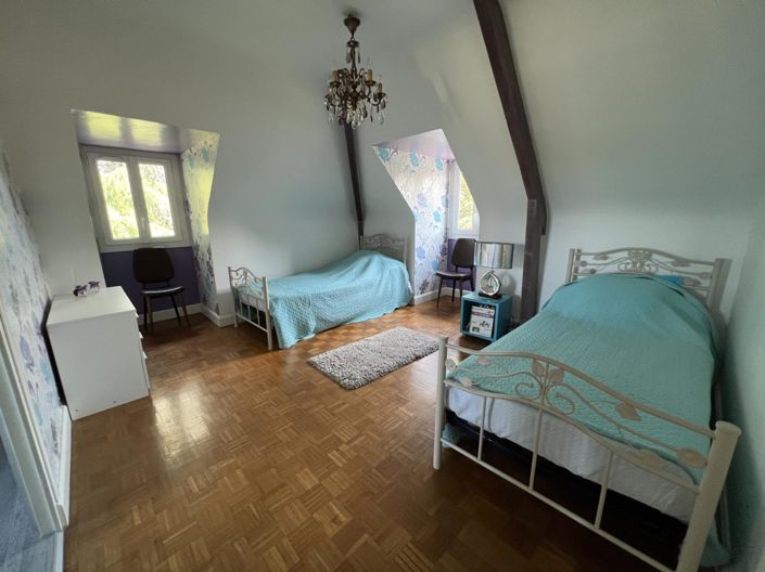 Image No.10-4 Bed House for sale