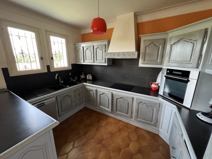 Image No.5-4 Bed House for sale