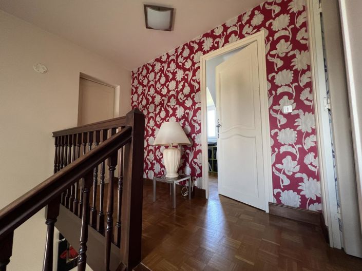 Image No.9-4 Bed House for sale