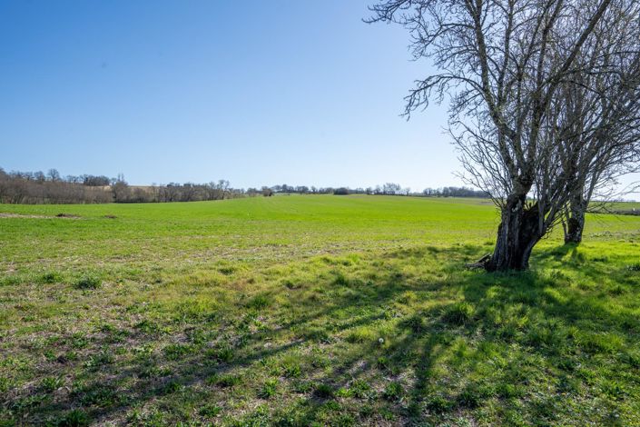 Image No.9-7 Bed House for sale