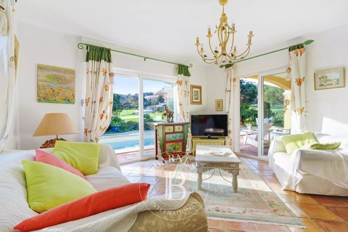 Image No.5-3 Bed House for sale