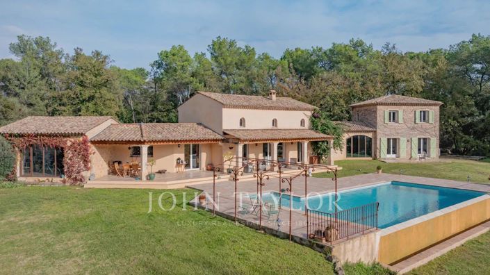 Image No.1-4 Bed House for sale