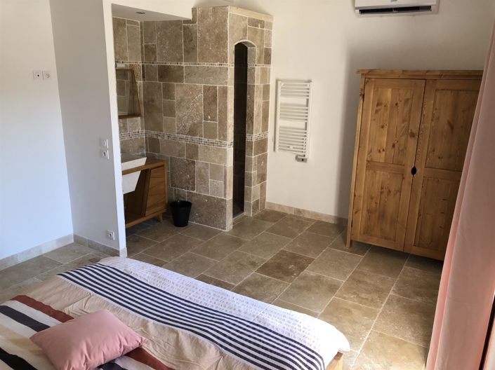 Image No.18-14 Bed House for sale