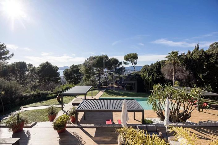 Image No.10-7 Bed House for sale