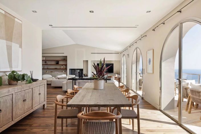 Image No.8-5 Bed House for sale