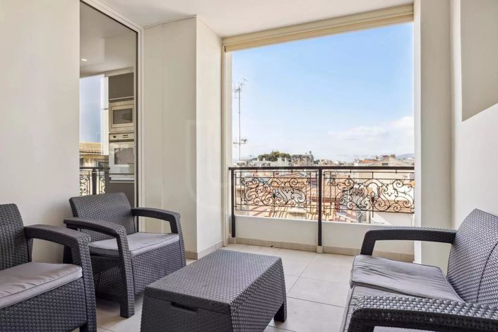 Image No.2-Propriété de 3 chambres à vendre à Cannes