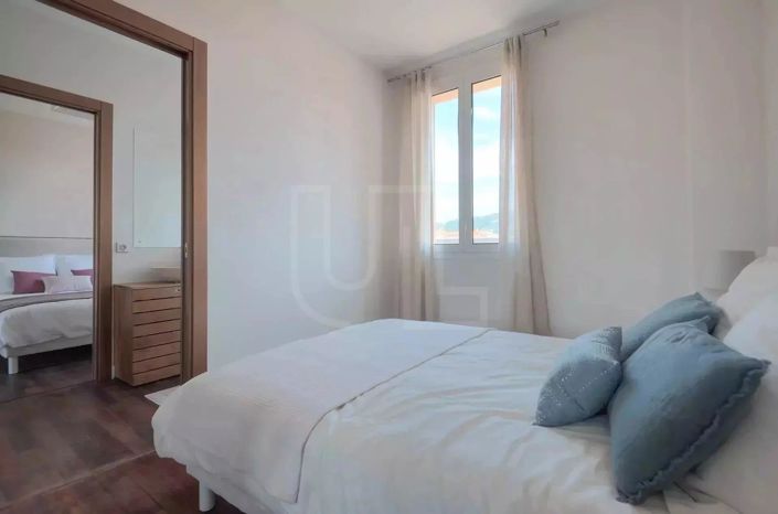 Image No.20-3 Bed Apartment for sale