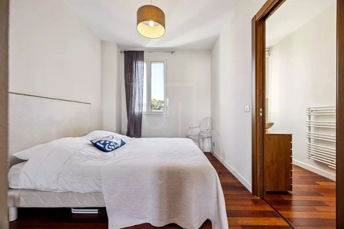 Image No.8-3 Bed Apartment for sale