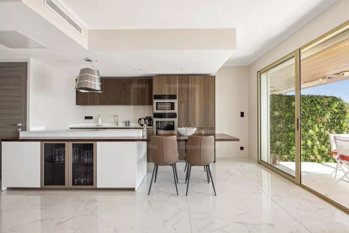 Image No.12-Appartement de 2 chambres à vendre à Cannes