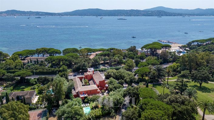 Image No.1-Maison de 5 chambres à vendre à Grimaud