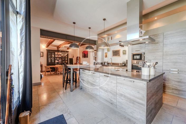 Image No.9-5 Bed House for sale