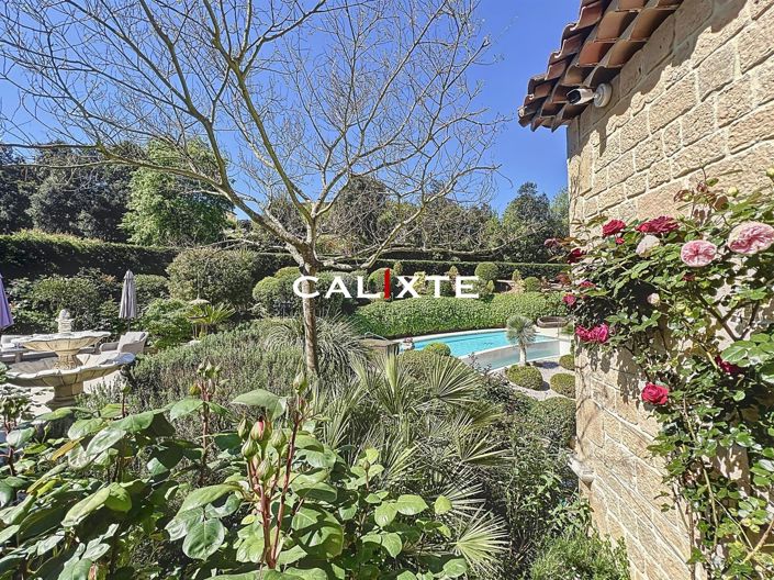 Image No.18-4 Bed Property for sale