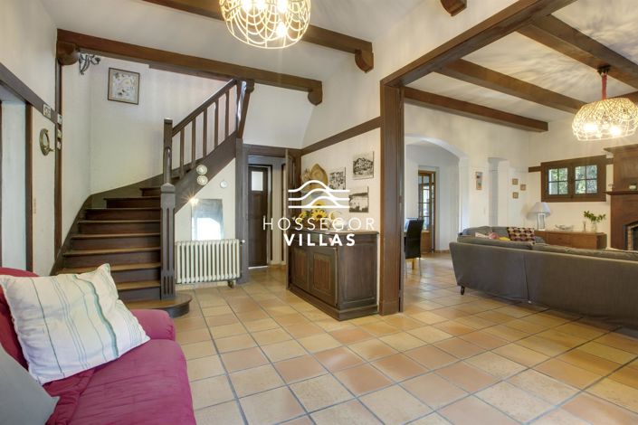 Image No.11-7 Bed House for sale