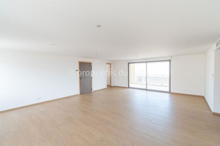 Image No.6-3 Bed Apartment for sale