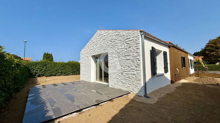 Image No.2-4 Bed House for sale