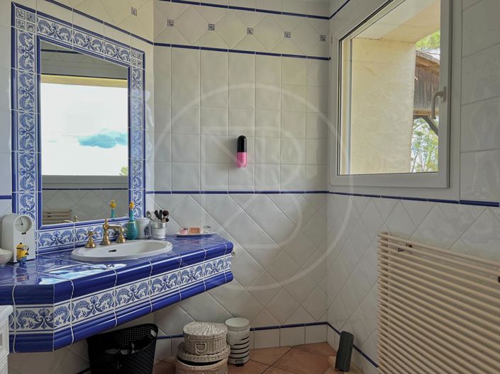 Image No.11-4 Bed House for sale