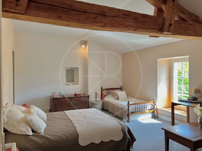 Image No.13-4 Bed House for sale